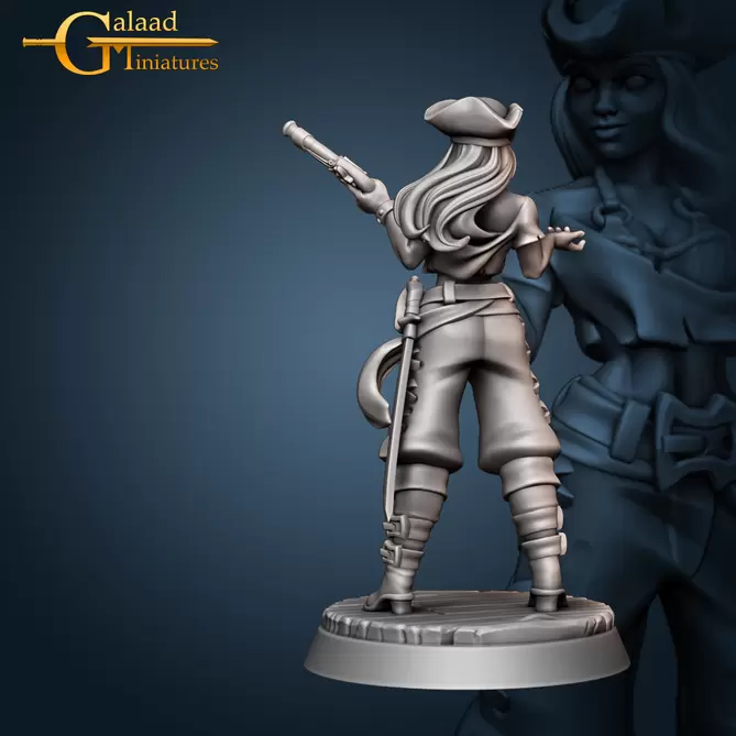 Miniature: Female Pirate